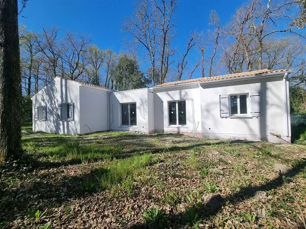 Maison de plain-pied 4 pièces 101 m²