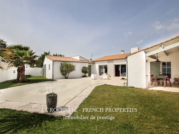 Maison de plain-pied 5 pièces 181 m²