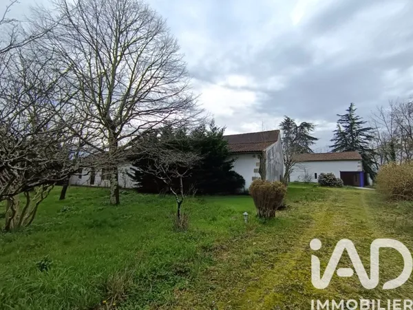 Maison 6 pièces 240 m²