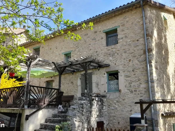 Propriété 12 pièces 229 m²