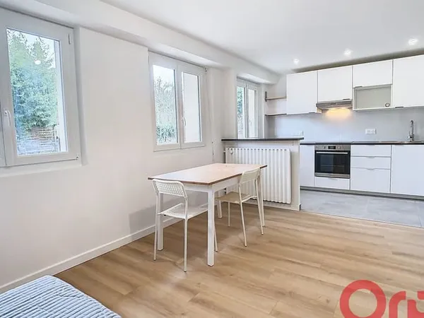 Studio 1 pièce 29 m²
