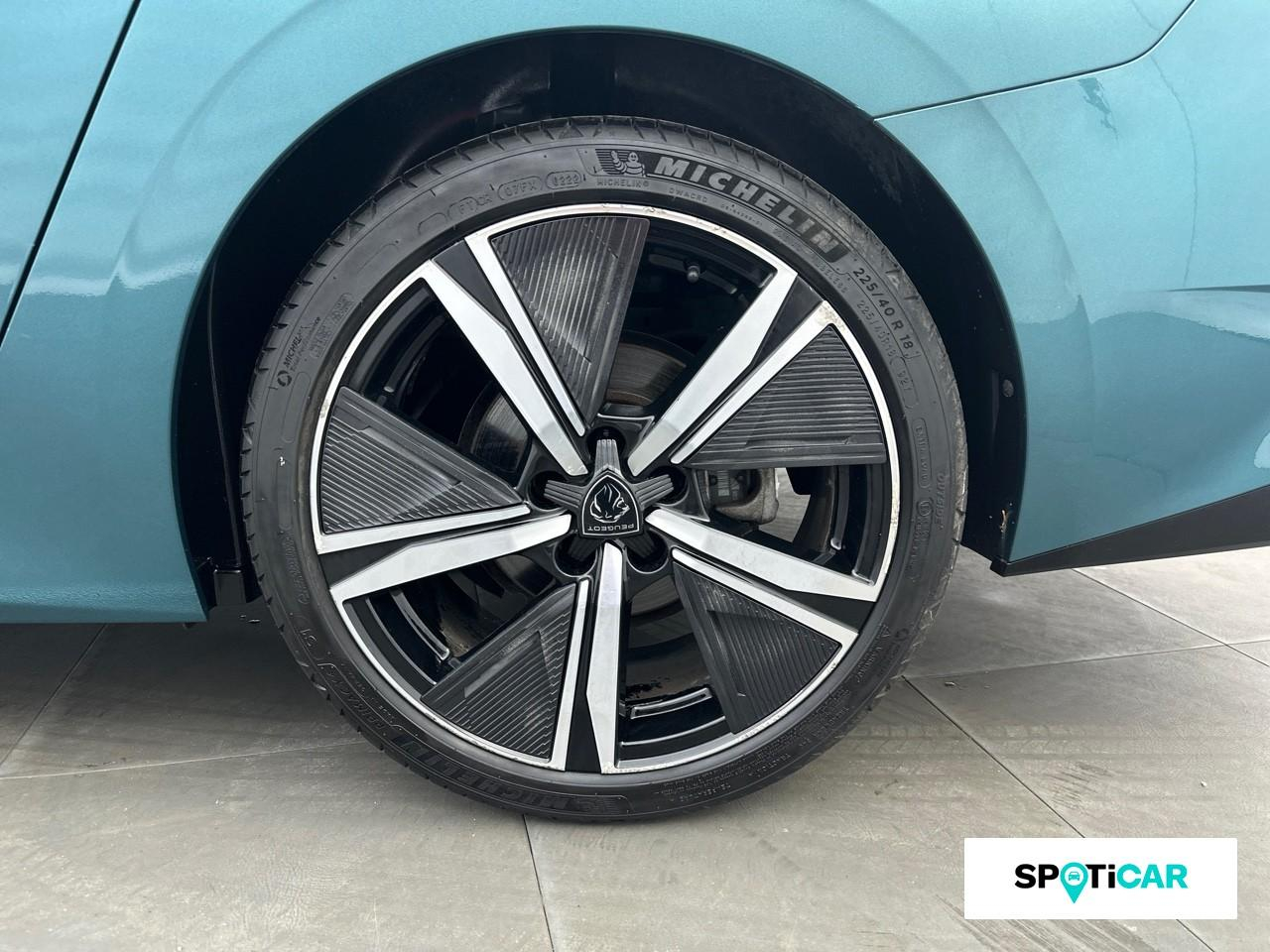 Peugeot 308 sw 1.2 puretech 130ch s&s gt eat8 — photo 11