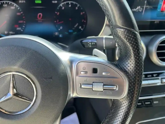 Mercedes Classe C 200 berline amg line — photo 15