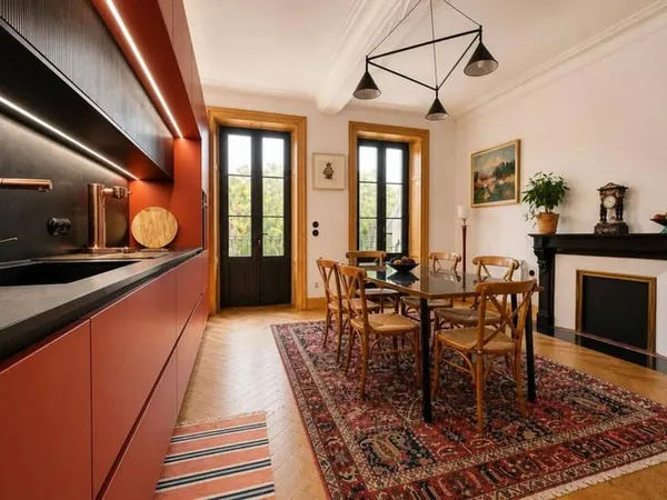 Maison 10 pièces 280 m²