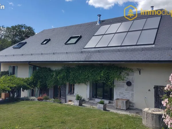 Maison 6 pièces 255 m²