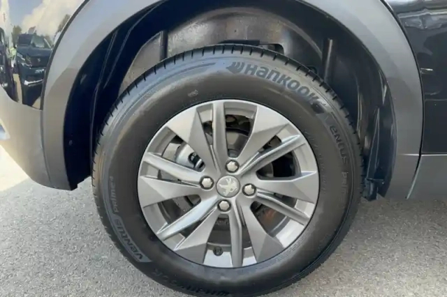 Peugeot 2008 puretech 100 s&amp;s bvm6 — photo 28