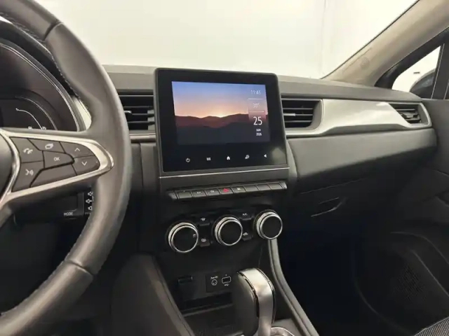 Renault Captur e-tech 145 - 21 — photo 12