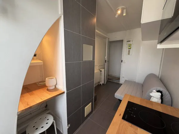 Appartement 1 pièce 9 m²