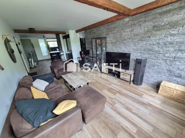 Appartement 70 m² parking et cave - Soupetard
