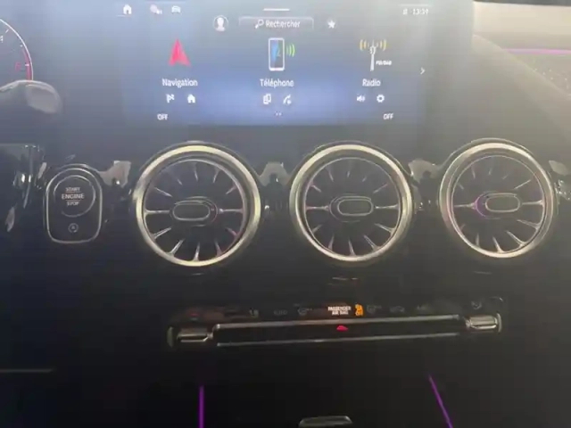 Mercedes Gla 200 d business line — photo 15