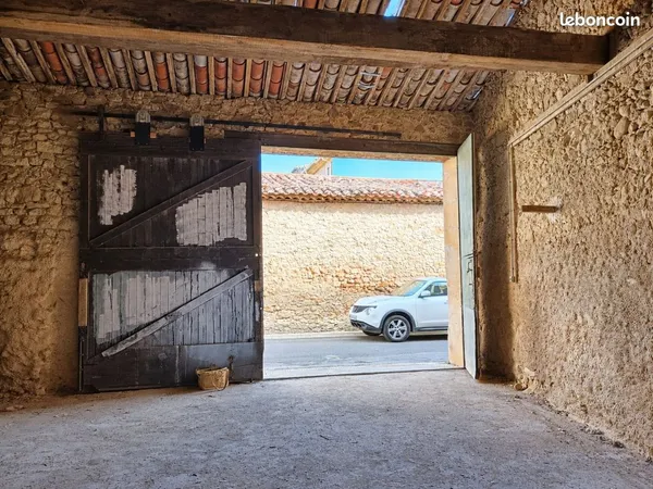 Parking/Garage/Box 145 m²
