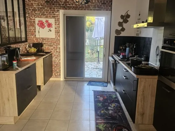 Maison de plain-pied 105 m² - 3 chambres, jardin et garage - DPE C
