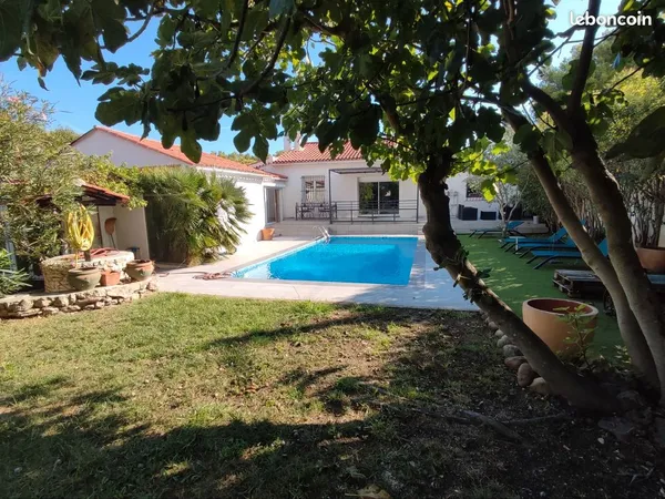 Villa 150 M2 de plain pied sur 1300 de terrain