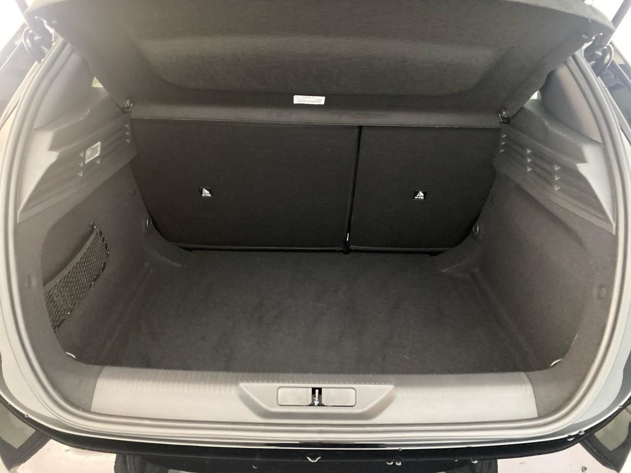Peugeot 308 hybrid 145 e-dcs6 allure — photo 6