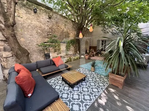 Maison 9 pièces 489 m²
