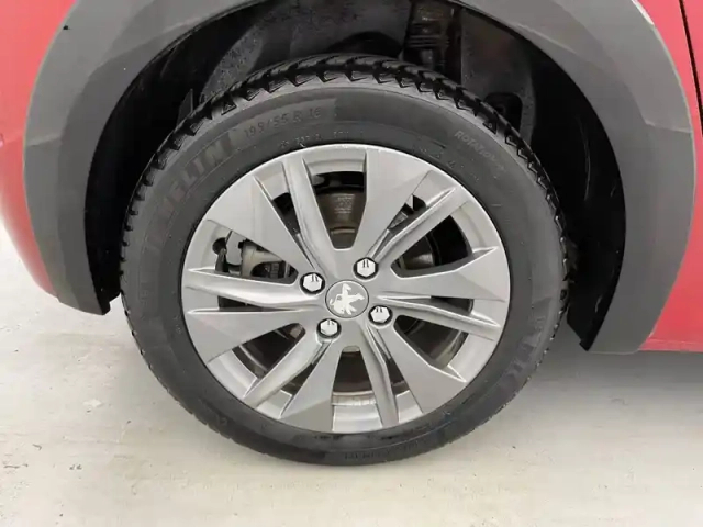 Peugeot 208 electrique 50 kwh 136ch — photo 19