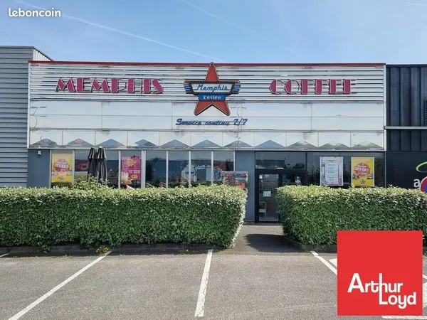 Local commercial 320 m² NIORT