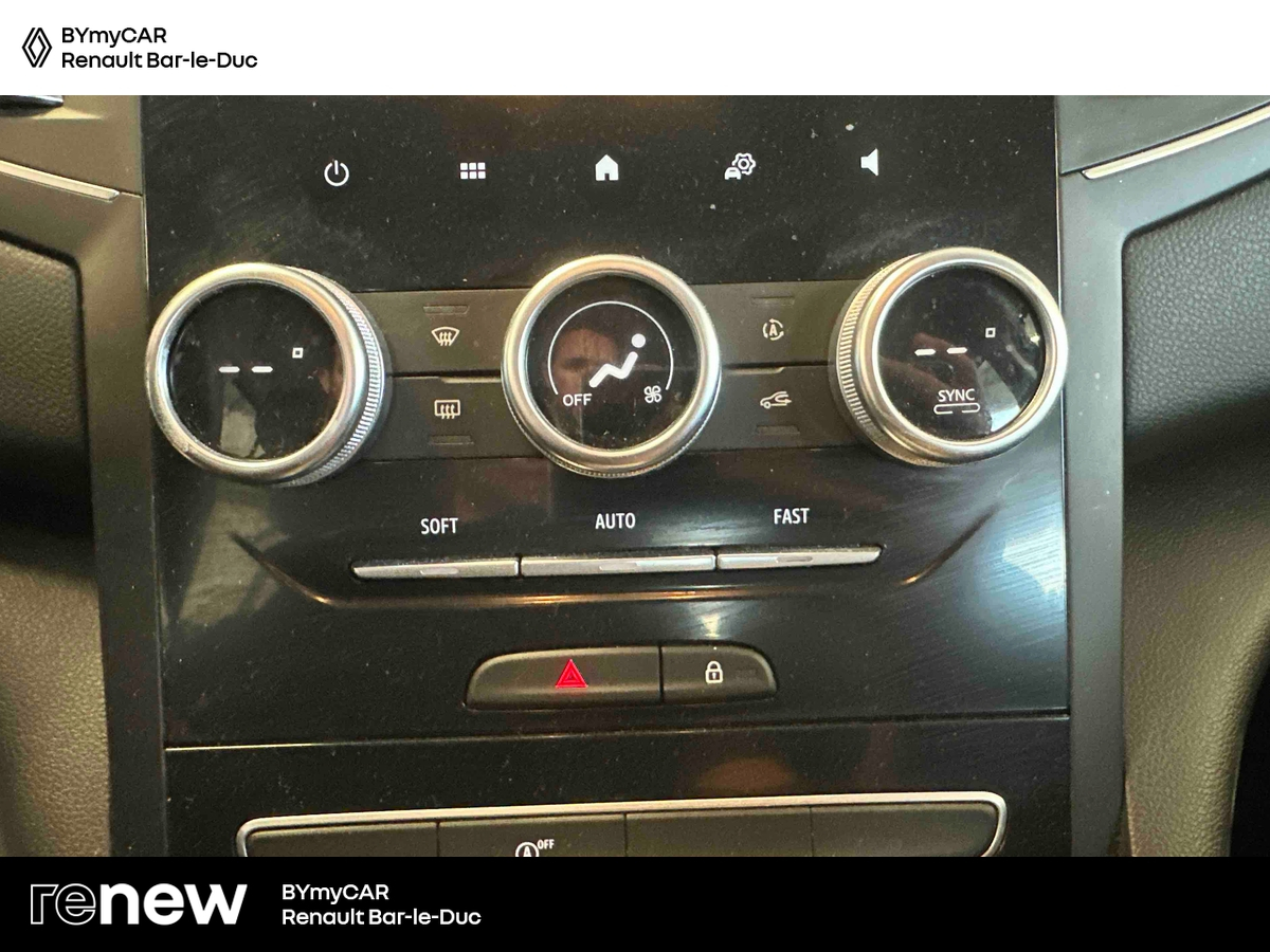 Renault Megane IV Berline Blue dCi 115 EDC — photo 16