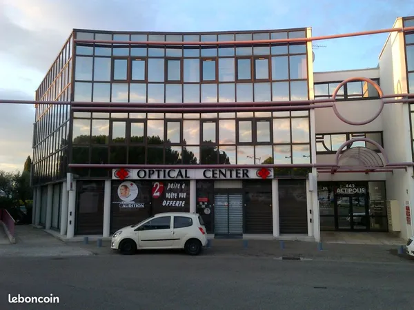 Bureaux avenue Jean Prouvé-Nîmes