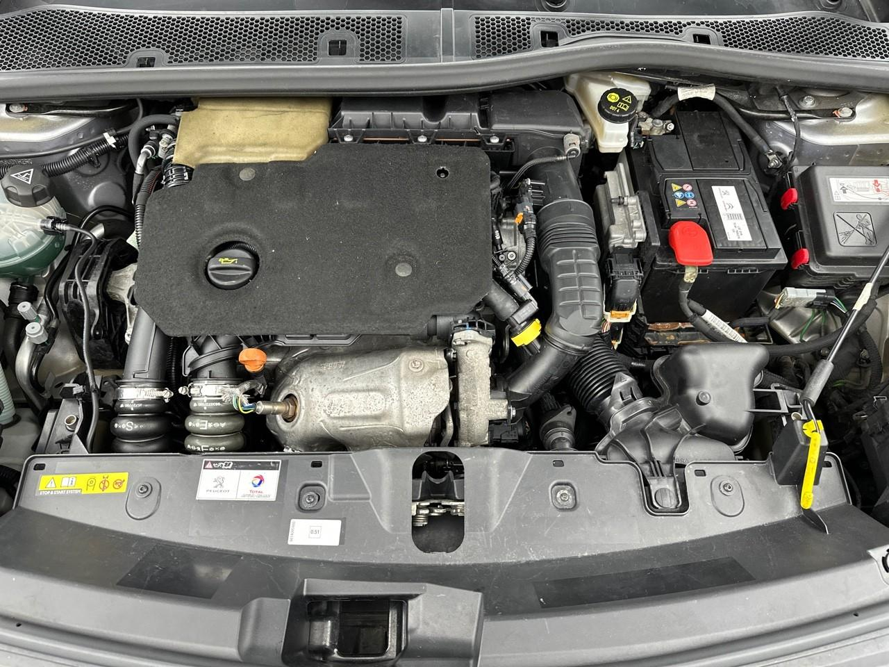 Peugeot 2008 bluehdi 130 s&s eat8 allure — photo 13