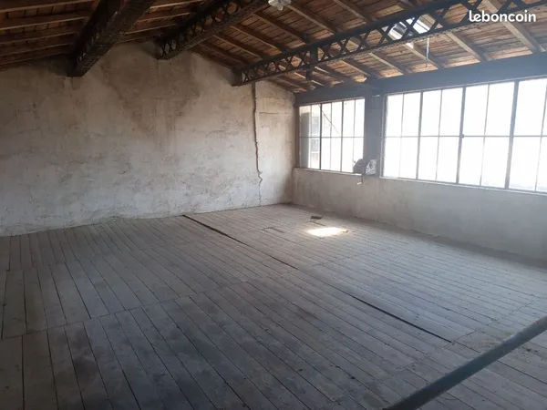 Stockage Location Jonzac  40m² 150€