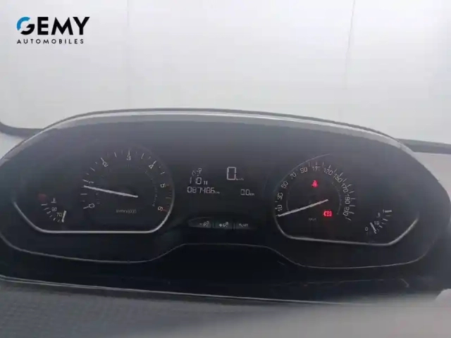 Peugeot 2008 1.6 bluehdi 100ch bvm5 — photo 37