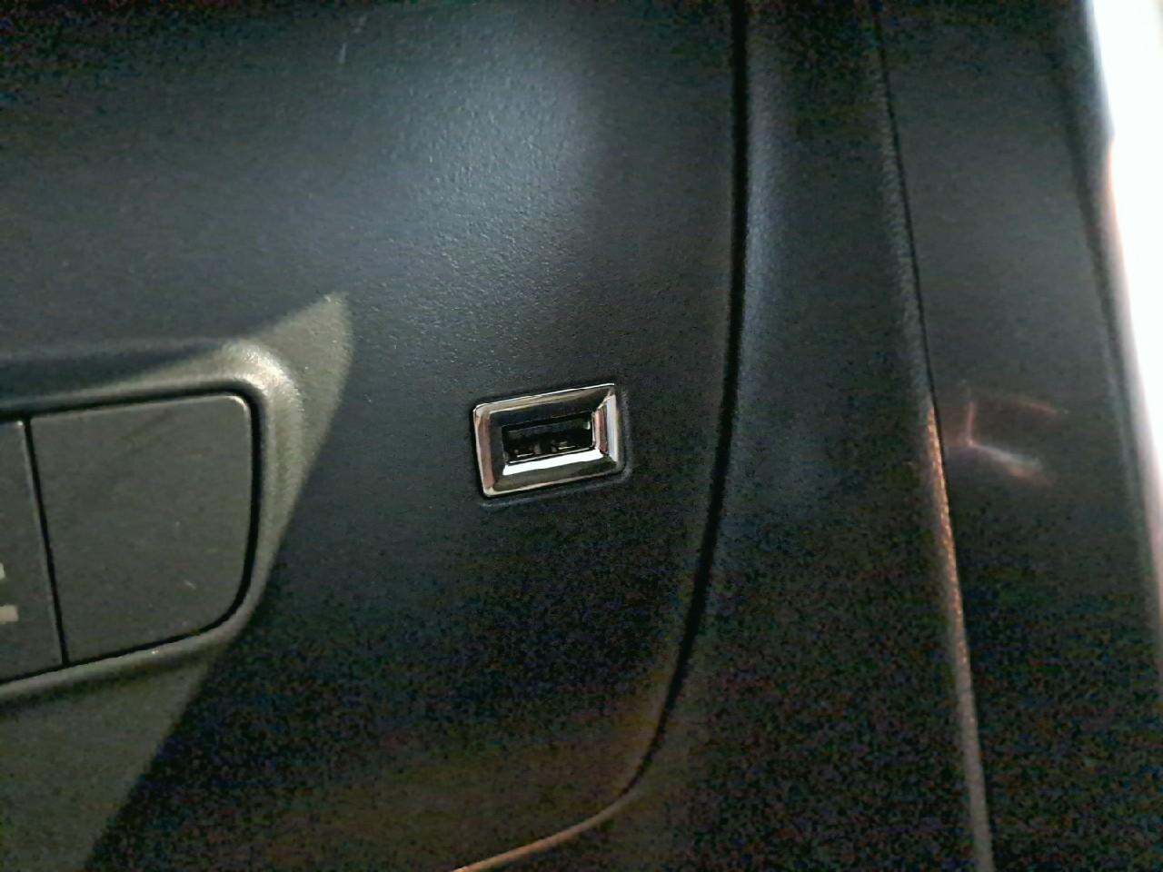 Citroën C3 Aircross puretech 130 s&s eat6 plus — photo 29