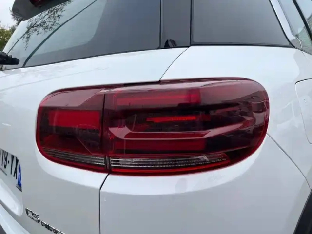 Citroën C5 Aircross hybride 136 e-dcs6 — photo 37