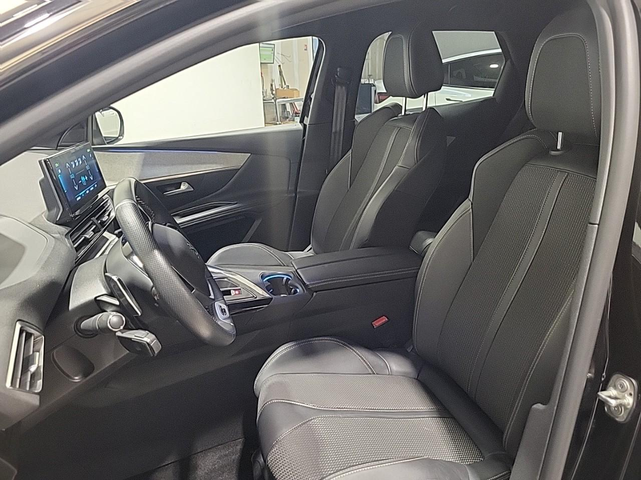 Peugeot 3008 hybrid 225 e-eat8 gt — photo 10