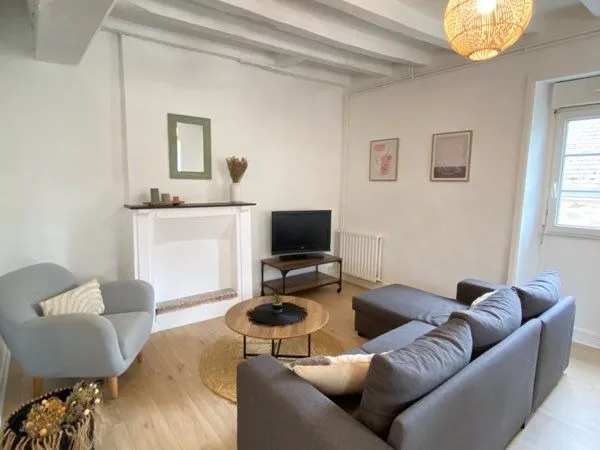 Investissement locatif - maison 5 chambres - laval - forte rentabilité