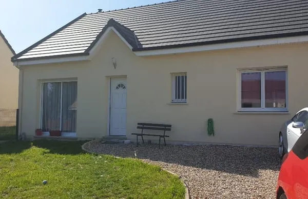 Gravigny - Maison 3 pièces avec jardin.