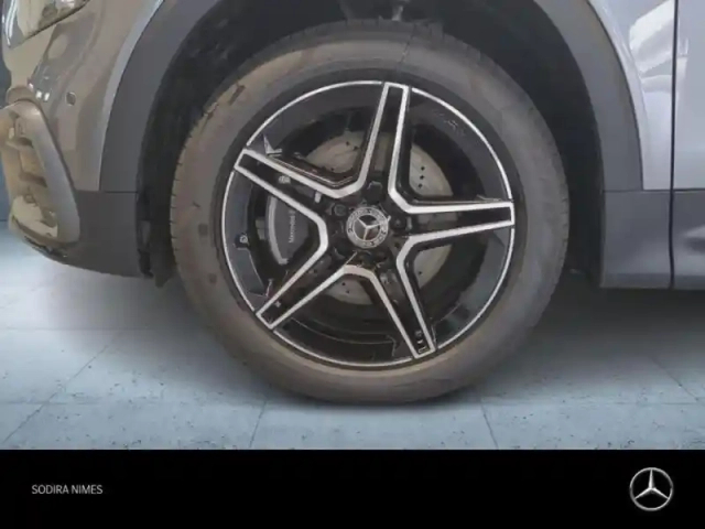 Mercedes Glb 200 d 150ch amg line 8g-dct — photo 15