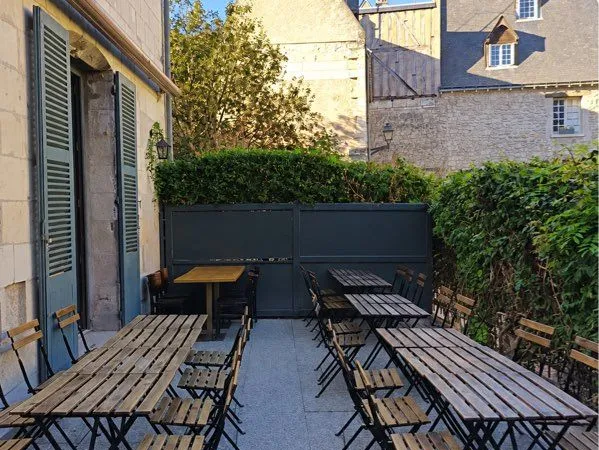 Fonds de commerce - Restaurant apéro, tapas & pétanque - Terrasse privative - Vieux Tours