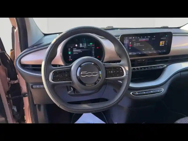 Fiat 500 e 95ch icône — photo 12