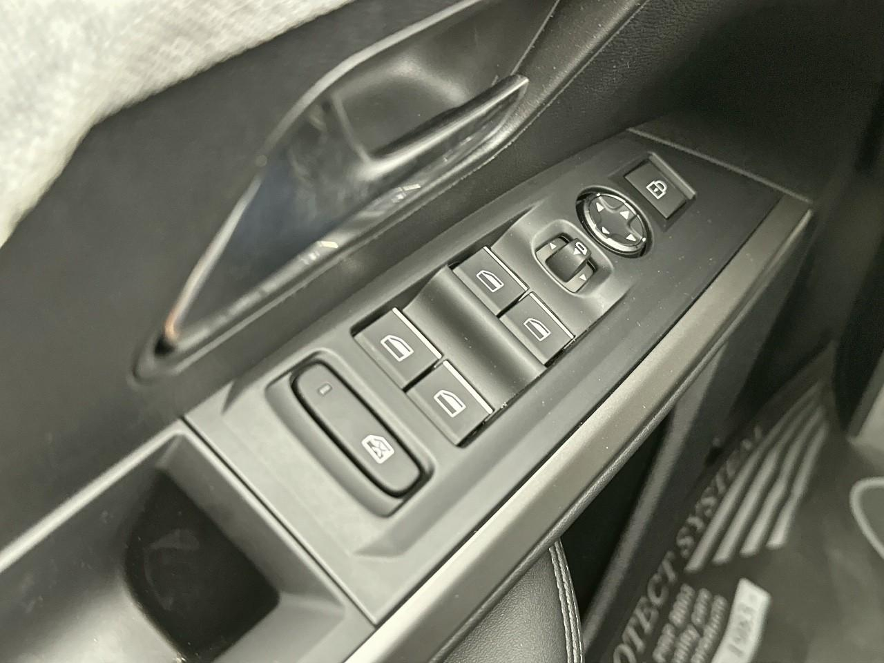 Peugeot 5008 hybrid 145 ch e-dcs6 gt — photo 15