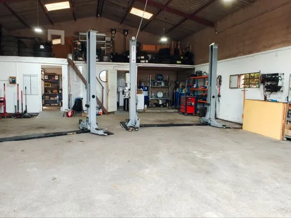 Garage automobile