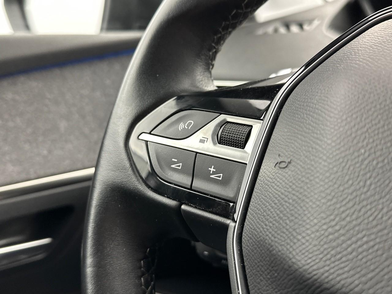 Peugeot 3008 hybrid 225 e-eat8 allure pack — photo 20