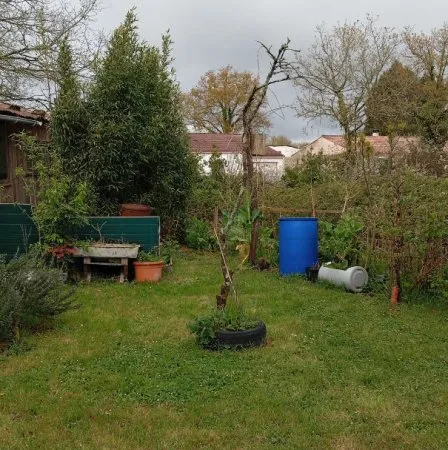 Terrain bourg Saint Etienne De Mer Morte 346 m2