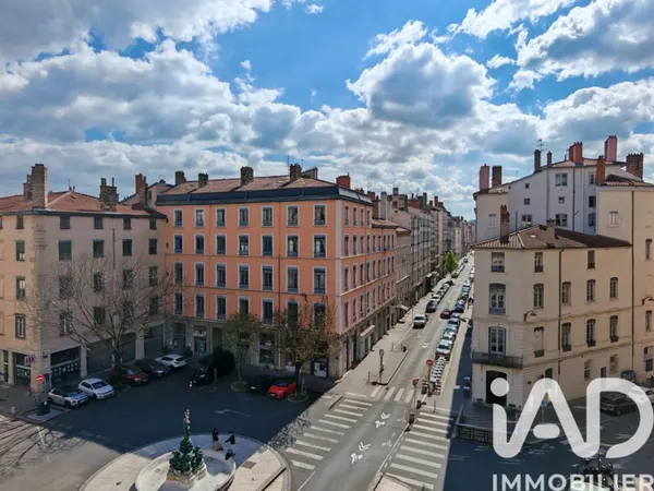 Appartement 6 pièces 212 m²