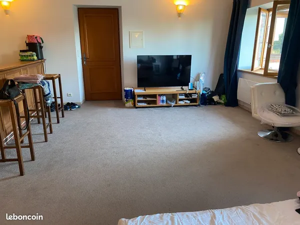 Stdio meublé 35 m² avec parking - Poilly-lez-Gien