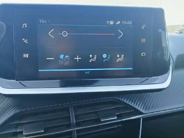 Peugeot 208 puretech 75 s&amp;s bvm5 — photo 15