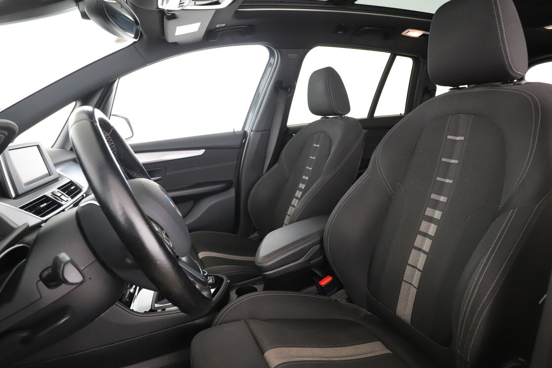 BMW Série 2 Gran Tourer 218d Sport BVA8 — photo 9