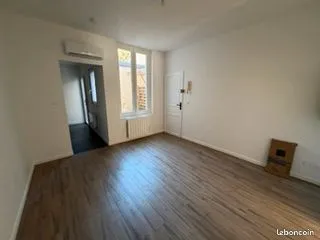 Appartement - T2 renové avec cour