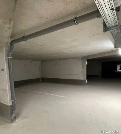 Parking 16 m² Marseille