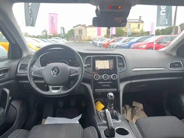 Renault Megane mégane iv berline blue dci 115 - 21b — photo 11