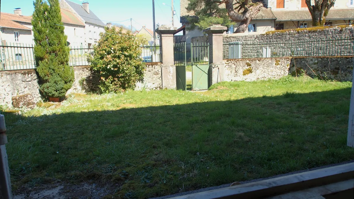 Photo 5