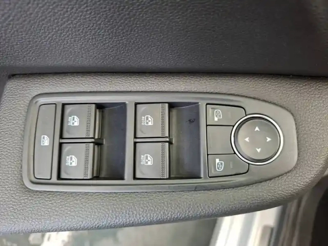Renault Clio tce 90 - 21n — photo 15