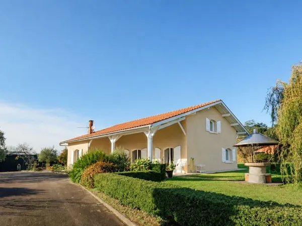 Maison 7 pièces 196 m²