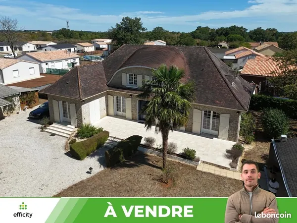 Maison 8 pièces 216 m²