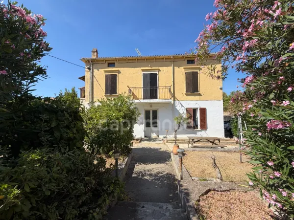 Maison 8 pièces 200 m²